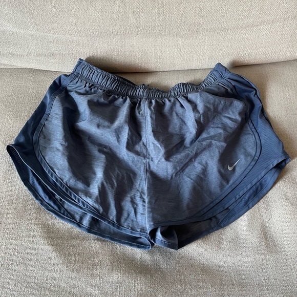 Nike size L, blue grey shorts - Picture 1 of 2